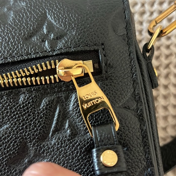 Auth Louis Vuitton Monogram Empreinte Black Leather Pochette Metis Crossbody - Picture 10 of 17